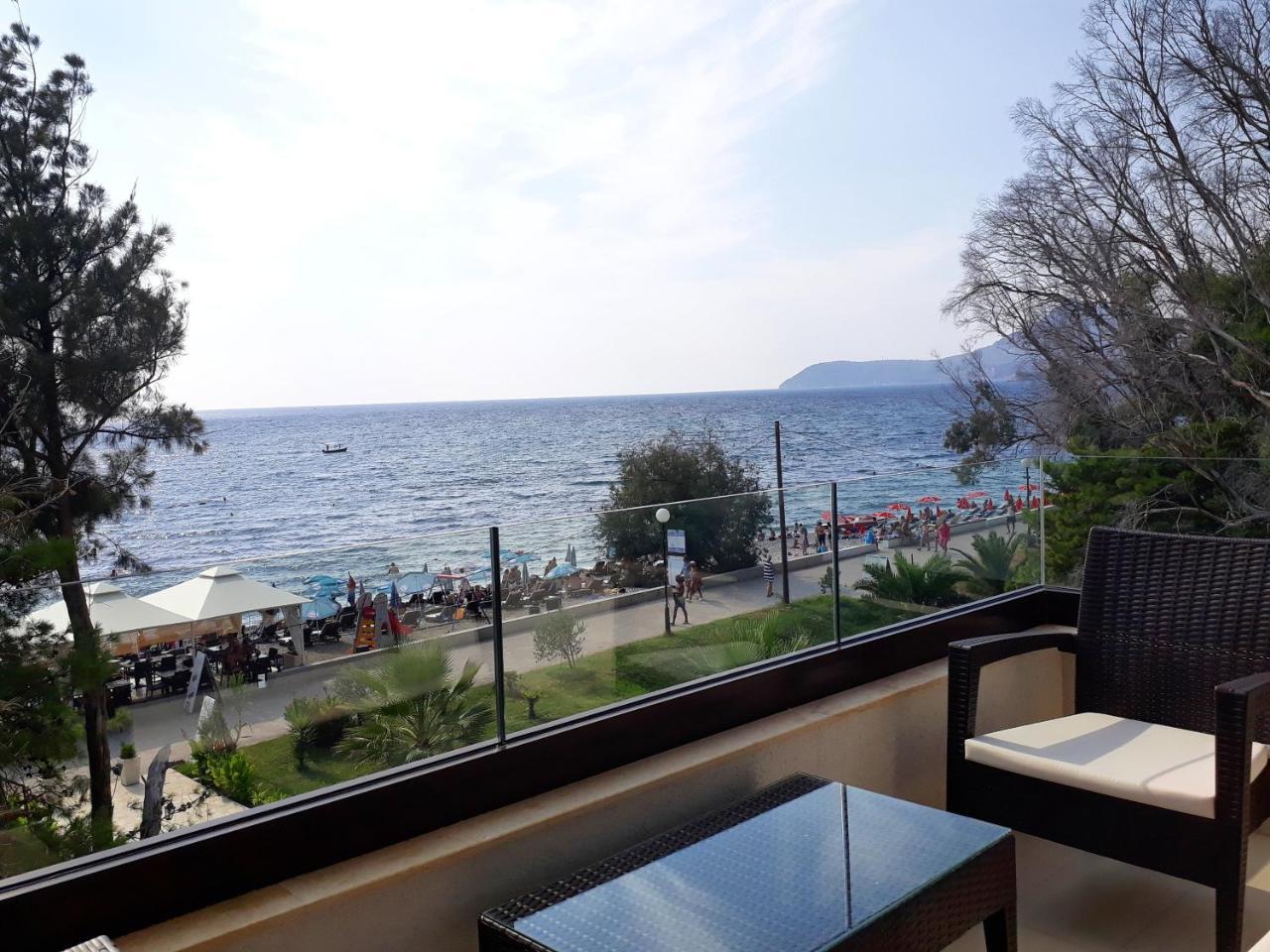 Kuce Lekovica & Snack Bar- Bistro Appartement