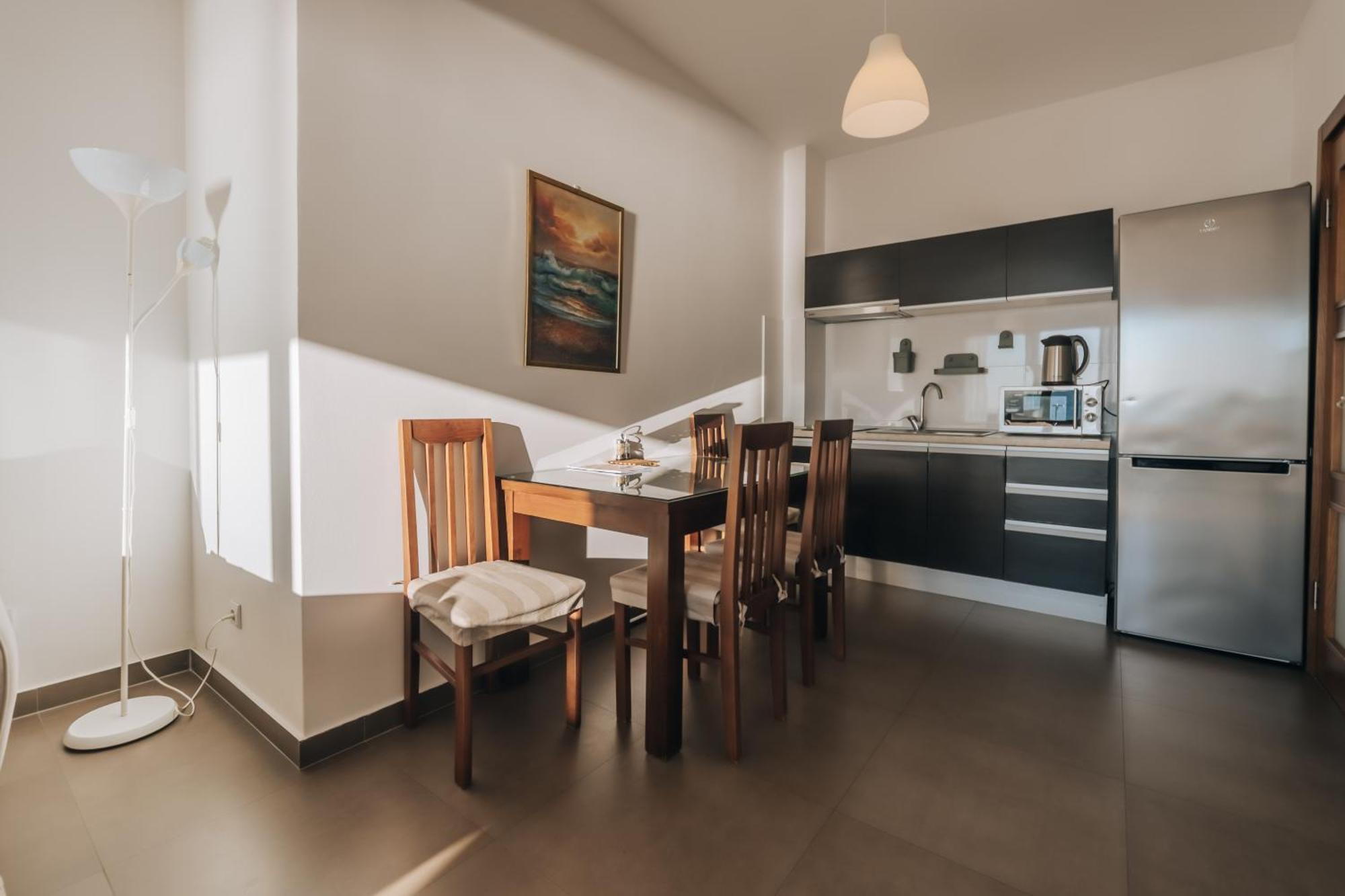 Kuce Lekovica & Snack Bar- Bistro Appartement *