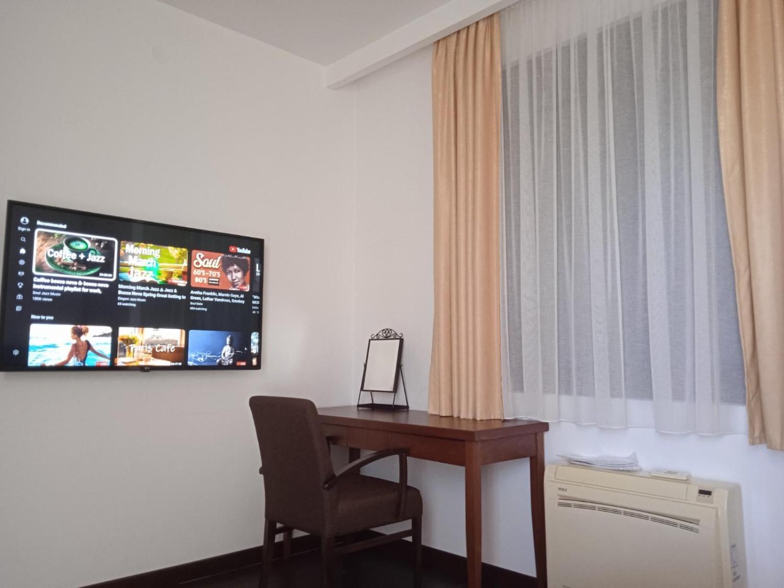 Kuce Lekovica & Snack Bar- Bistro Bar
